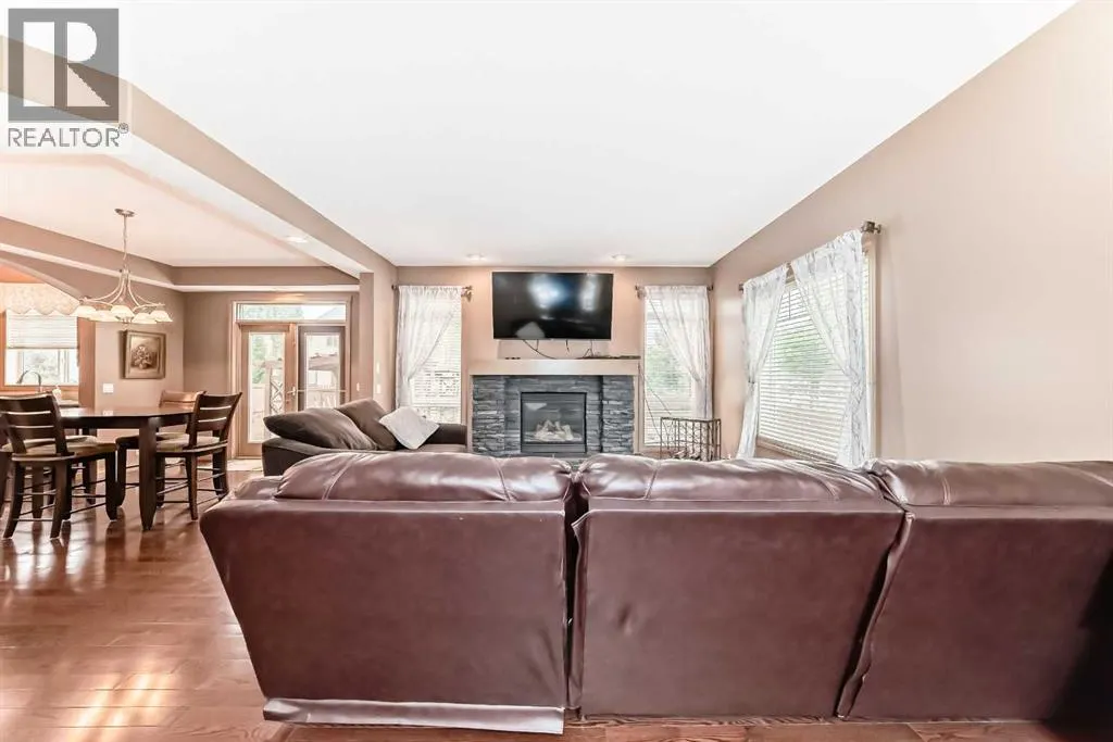 102 WEST CREEK Mews