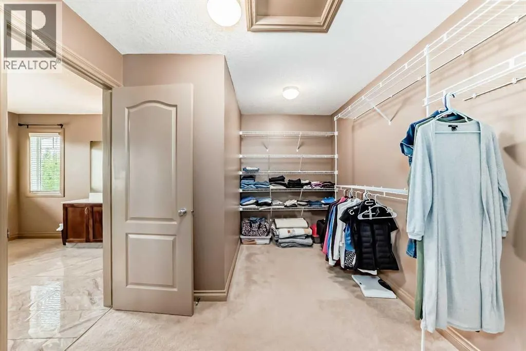 102 WEST CREEK Mews
