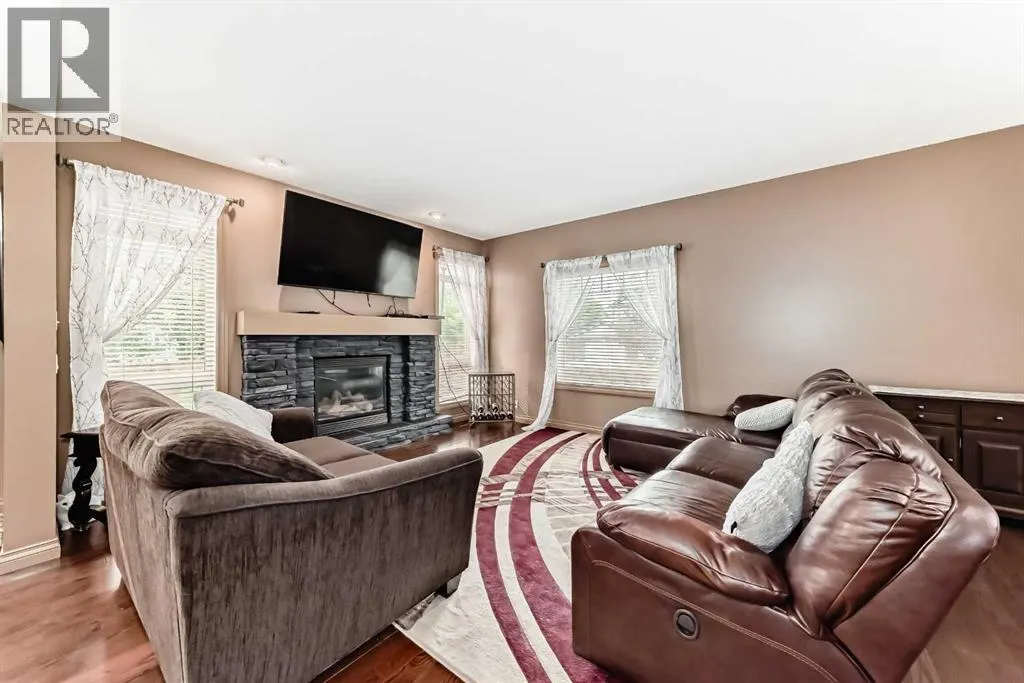 102 WEST CREEK Mews