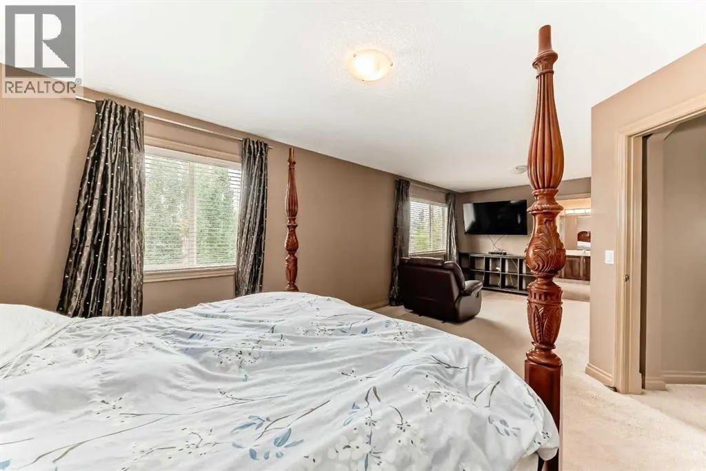 102 WEST CREEK Mews