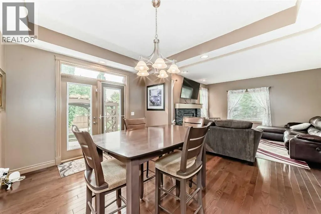 102 WEST CREEK Mews