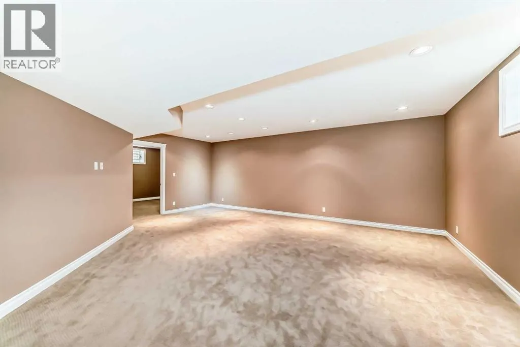 102 WEST CREEK Mews