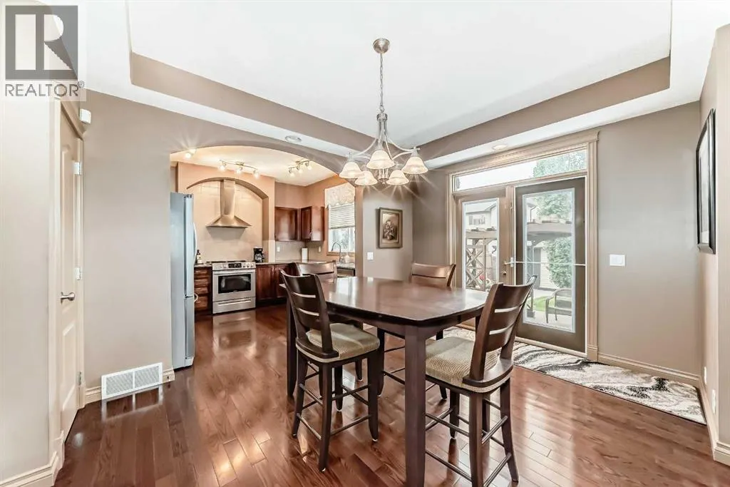 102 WEST CREEK Mews