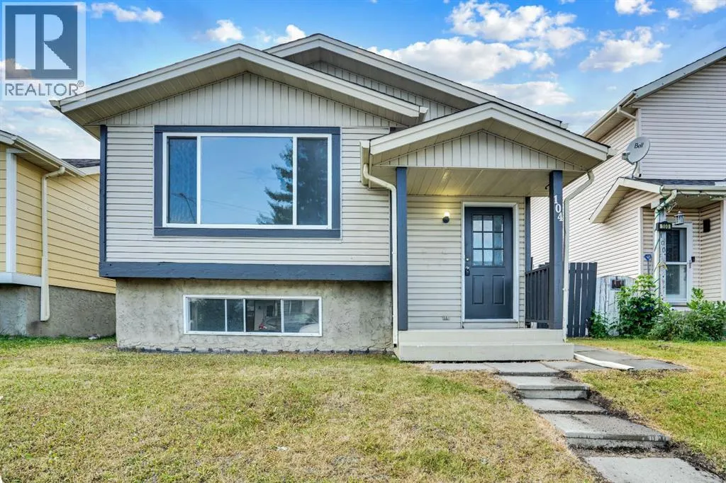 104 castlegreen Close NE
