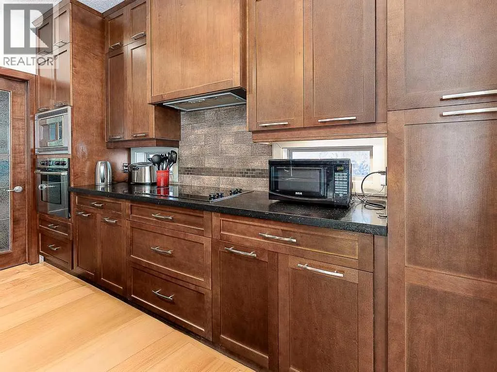 91 Discovery Ridge Boulevard SW