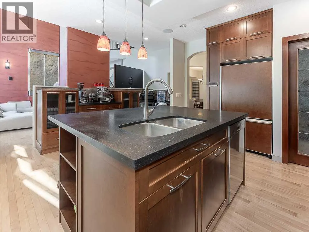91 Discovery Ridge Boulevard SW
