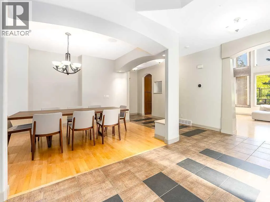 91 Discovery Ridge Boulevard SW