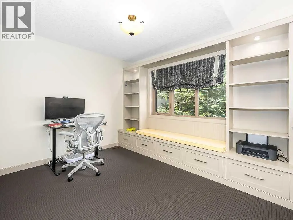 91 Discovery Ridge Boulevard SW