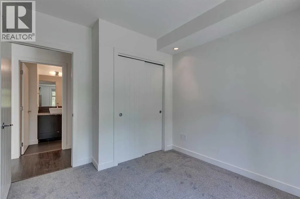 107, 25 Aspenmont Heights SW