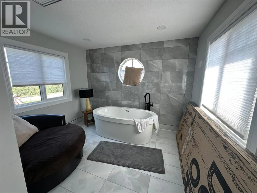 7702 Devonshire Lane