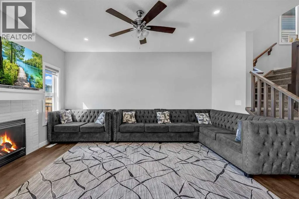 156 Cornerbrook Common NE