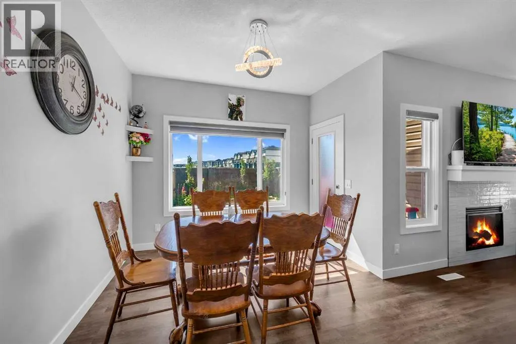 156 Cornerbrook Common NE