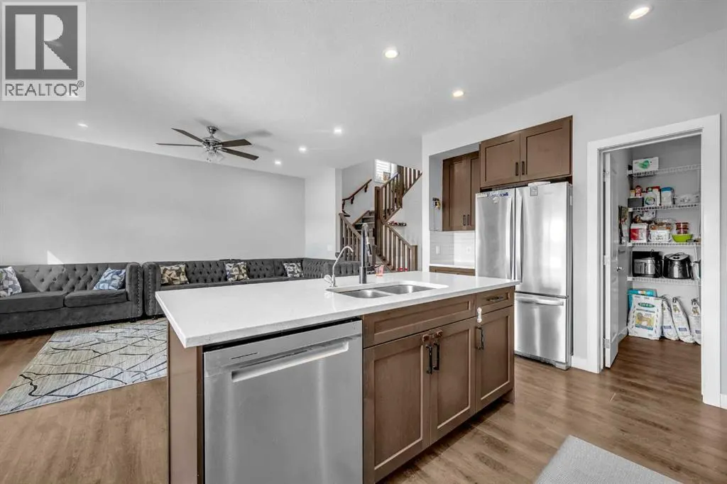 156 Cornerbrook Common NE