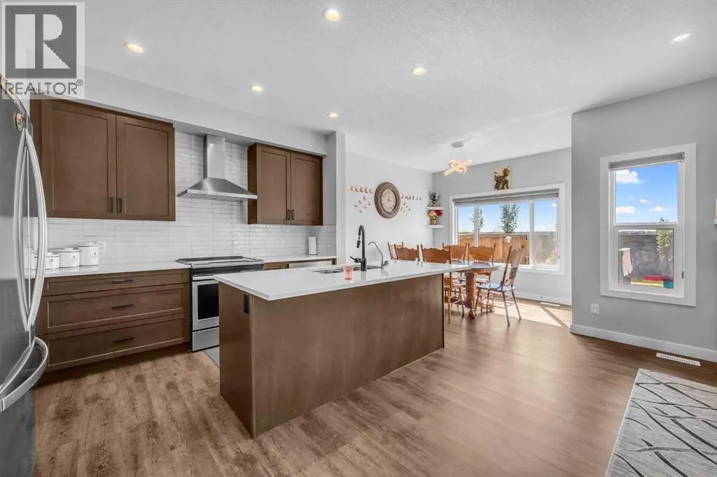 156 Cornerbrook Common NE