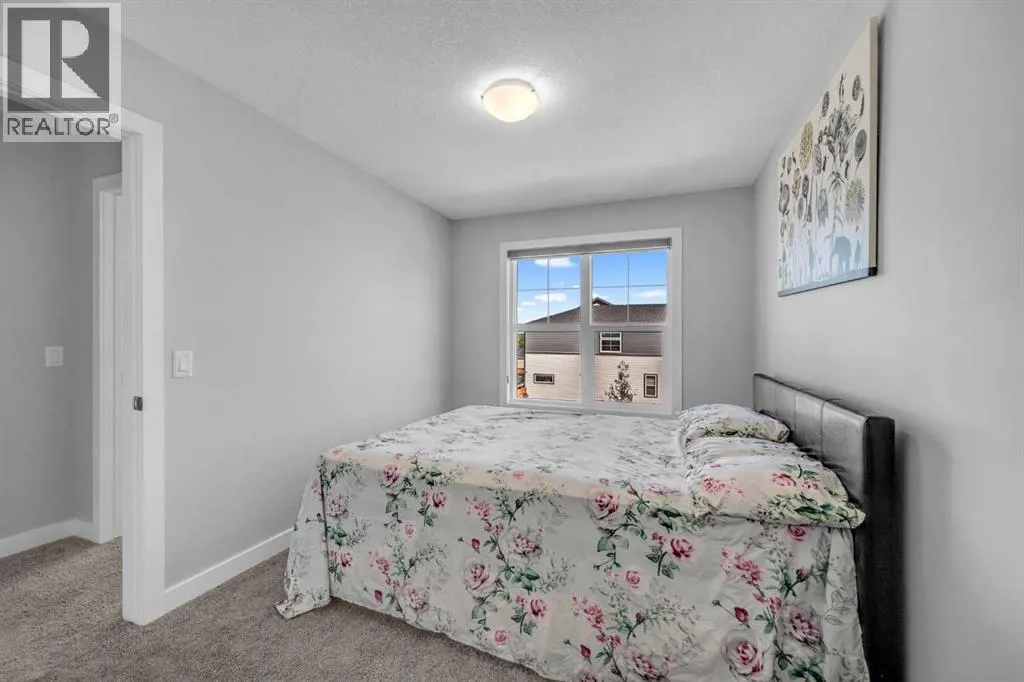 156 Cornerbrook Common NE
