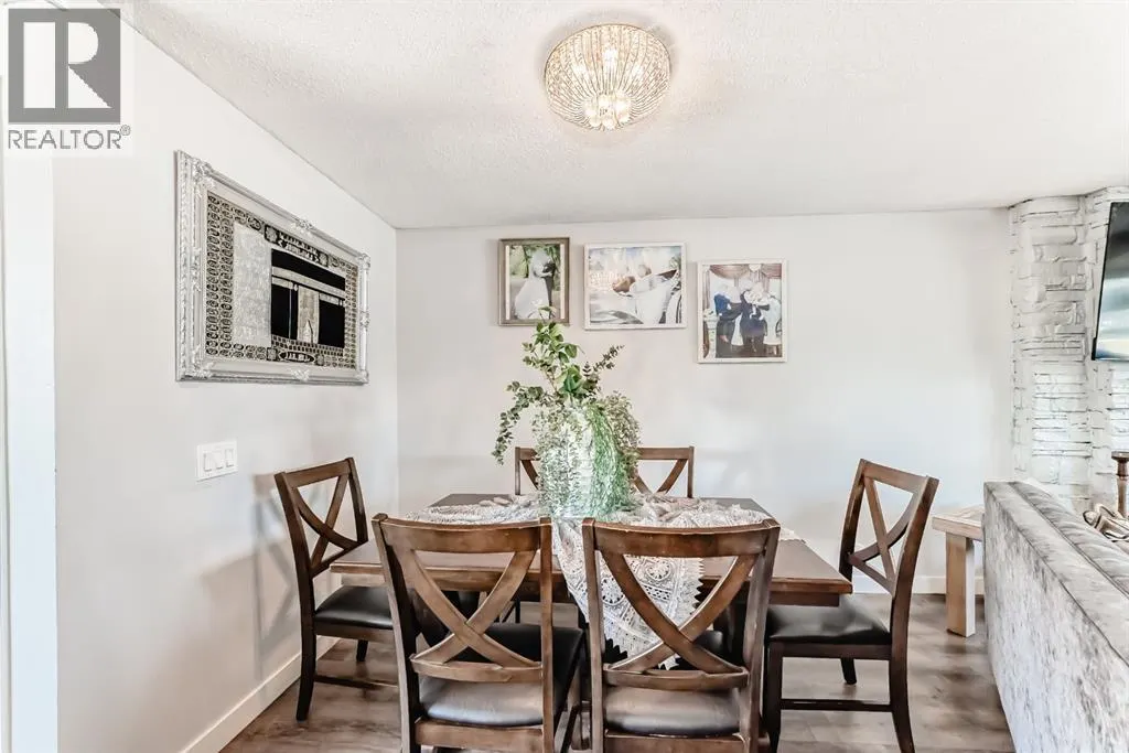 5107 Rundleview Road NE