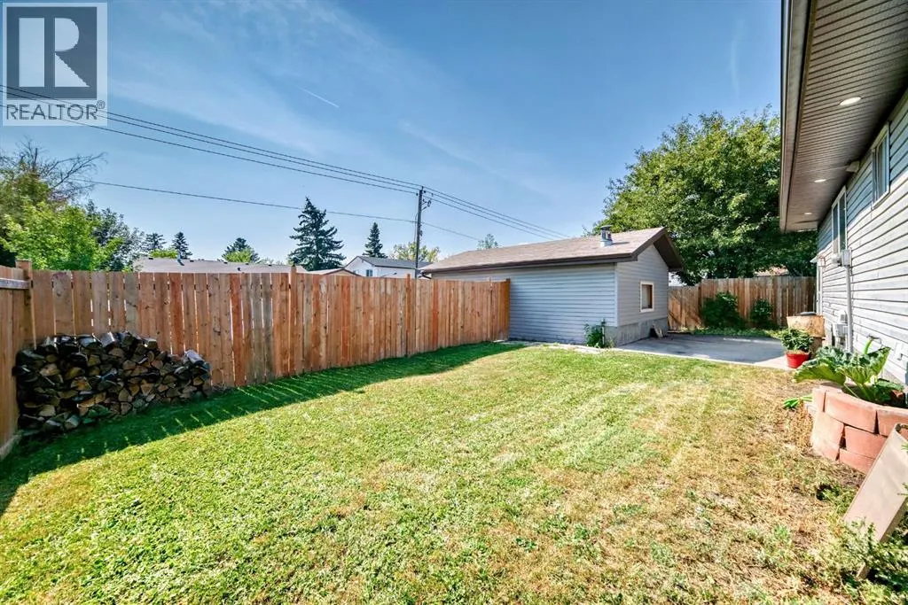 5107 Rundleview Road NE
