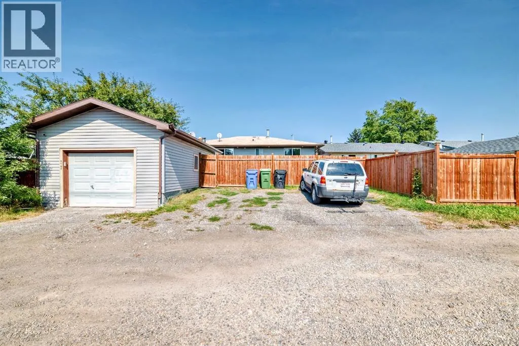 5107 Rundleview Road NE