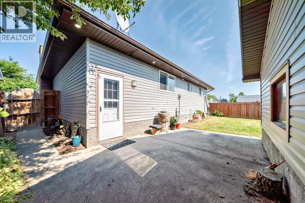 5107 Rundleview Road NE