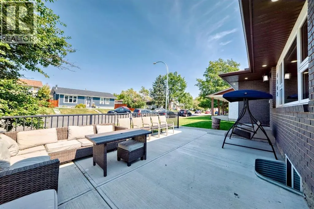 5107 Rundleview Road NE
