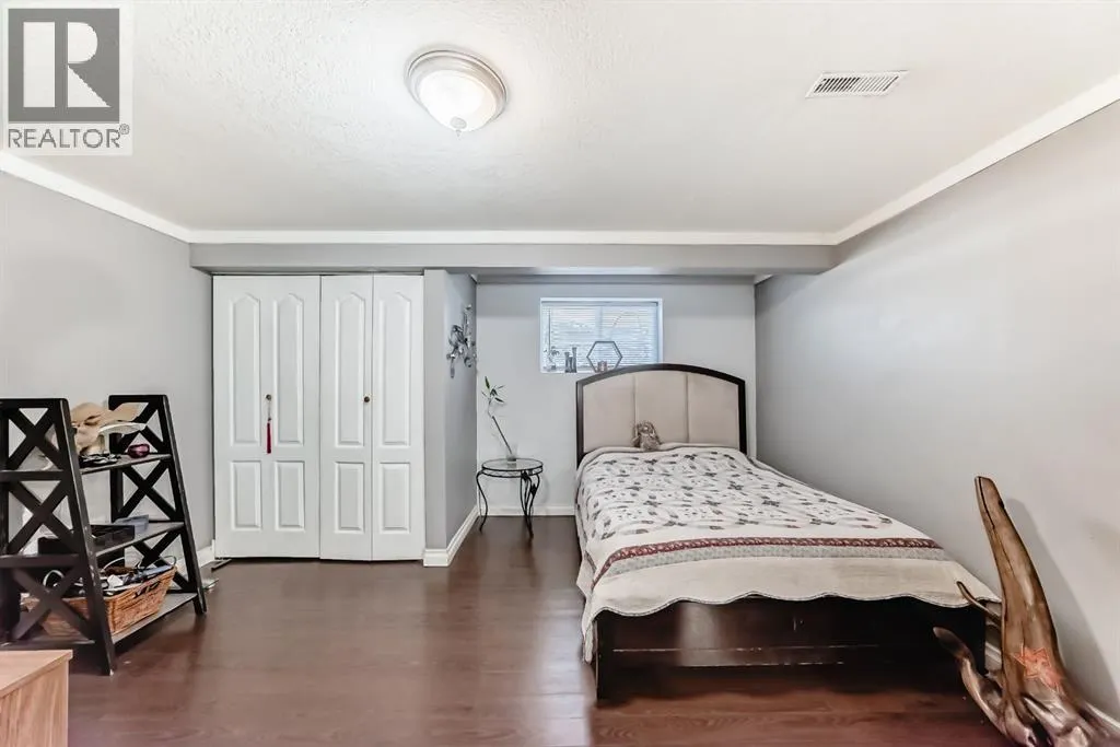 5107 Rundleview Road NE
