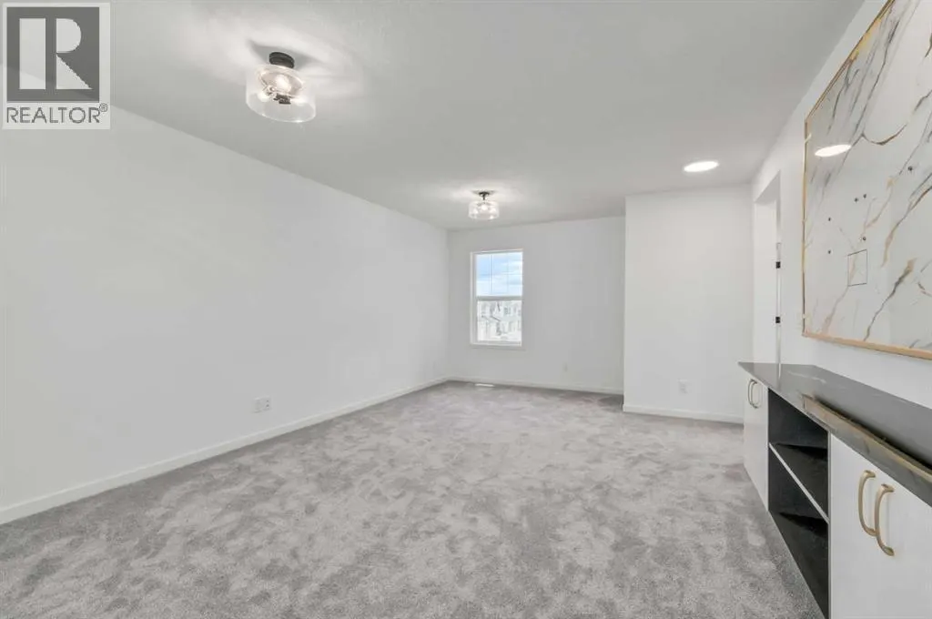 36 Magnolia Crescent SE