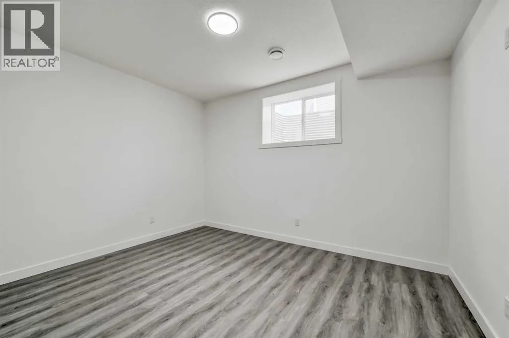 36 Magnolia Crescent SE