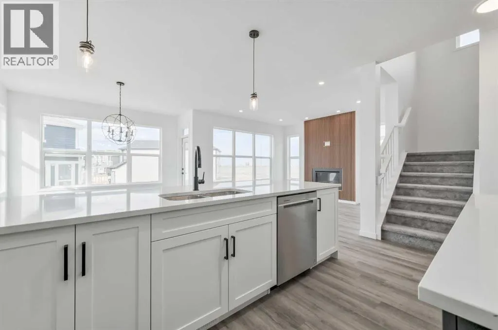 36 Magnolia Crescent SE