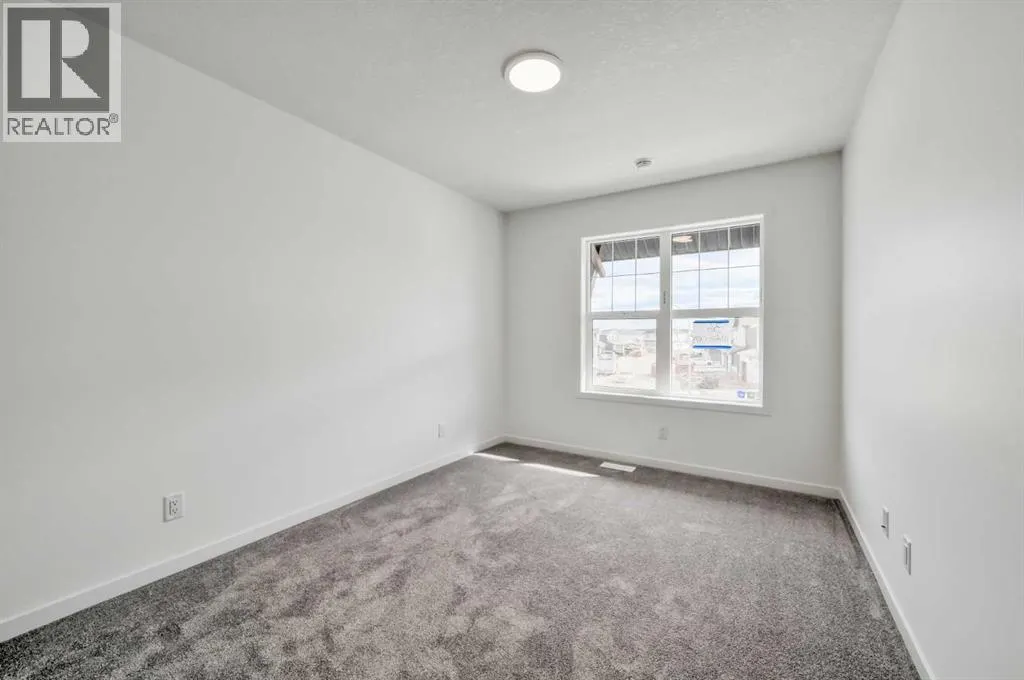 36 Magnolia Crescent SE