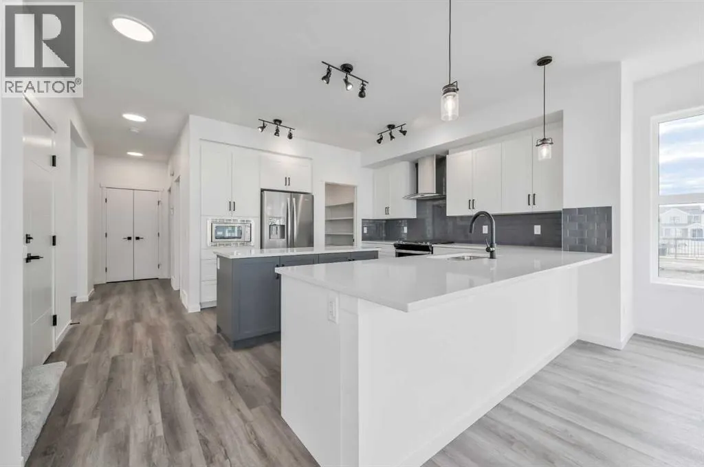 36 Magnolia Crescent SE
