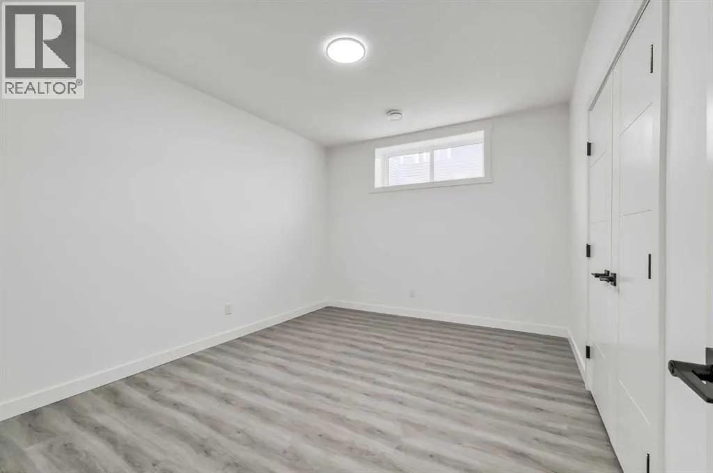 36 Magnolia Crescent SE