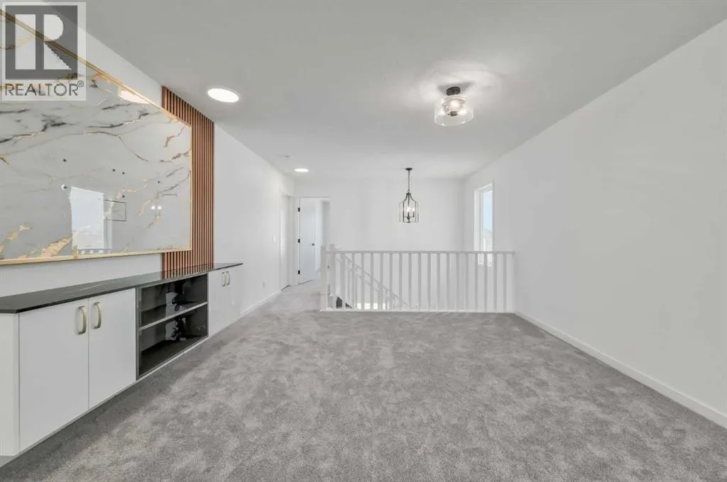 36 Magnolia Crescent SE