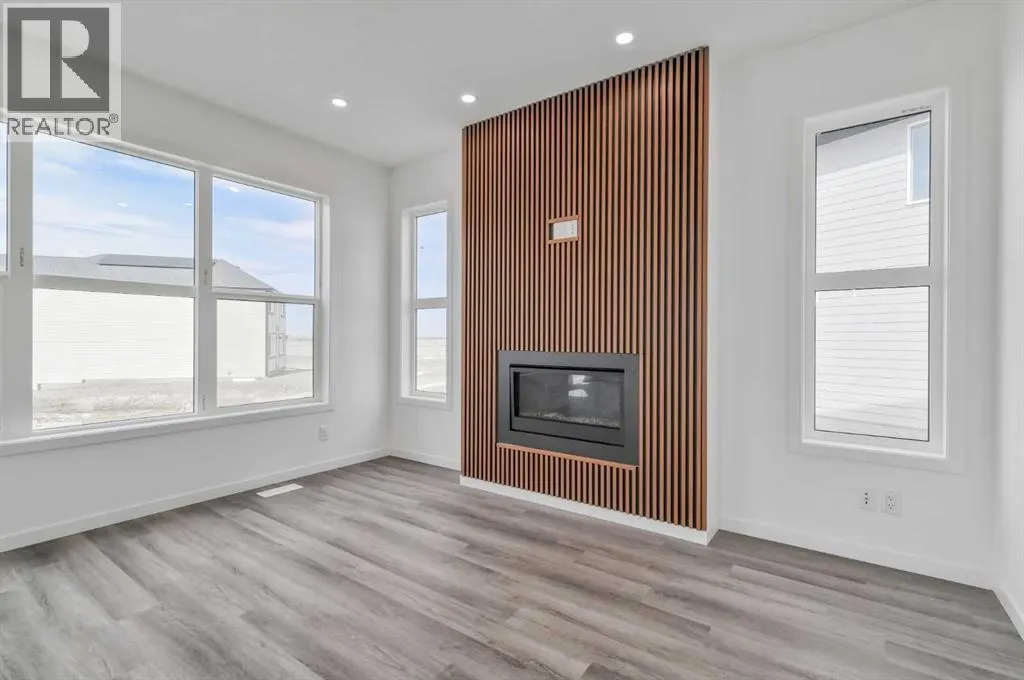 36 Magnolia Crescent SE