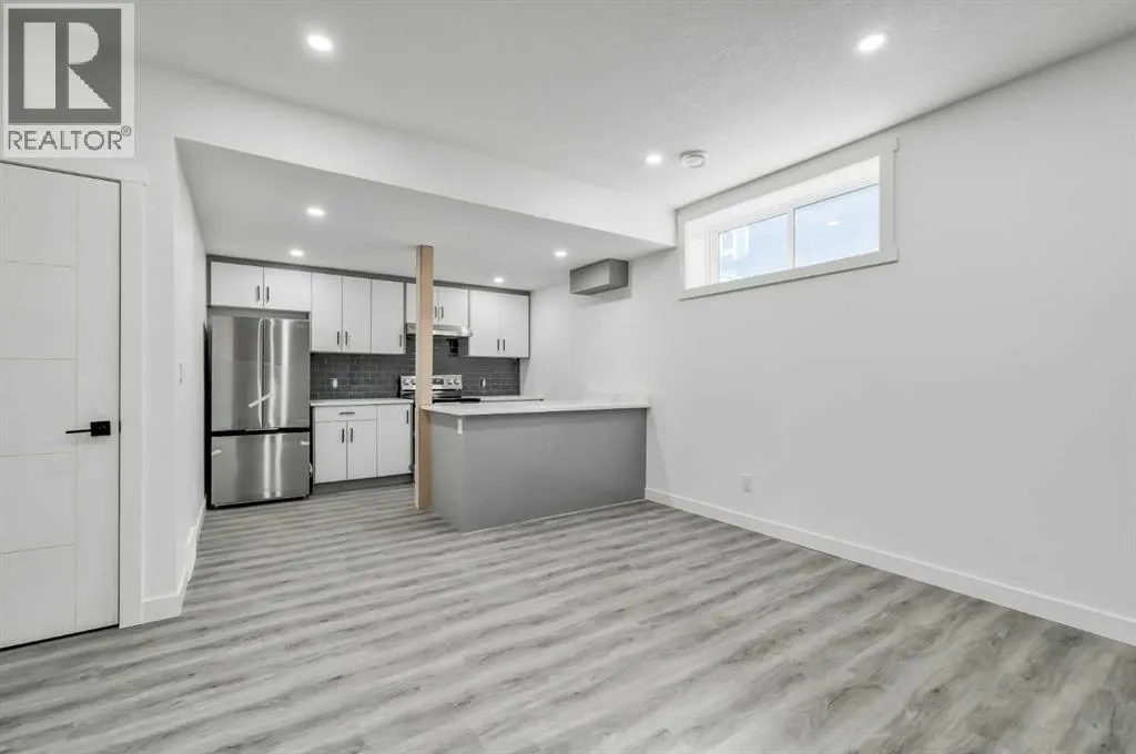 36 Magnolia Crescent SE