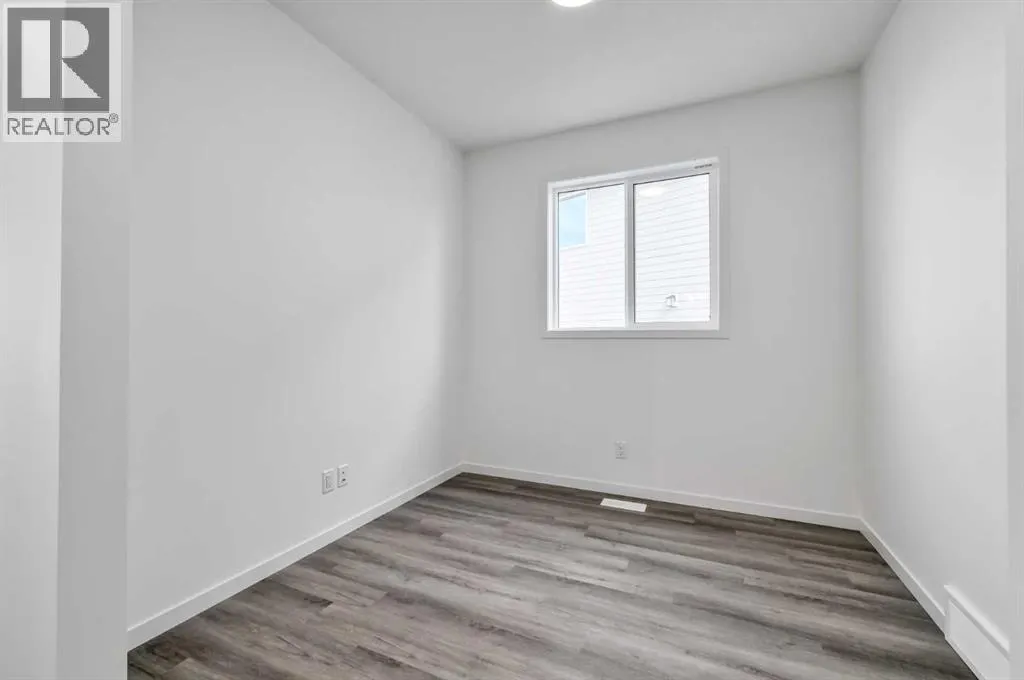 36 Magnolia Crescent SE