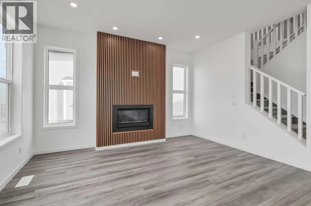 36 Magnolia Crescent SE