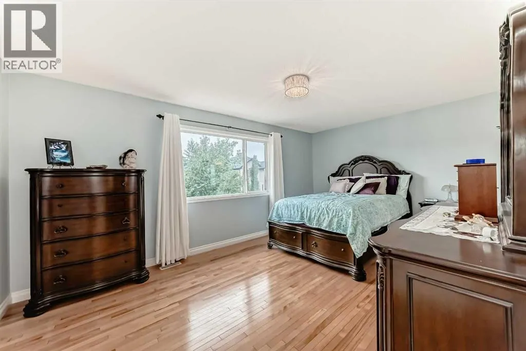 54 Cougarstone Mews SW