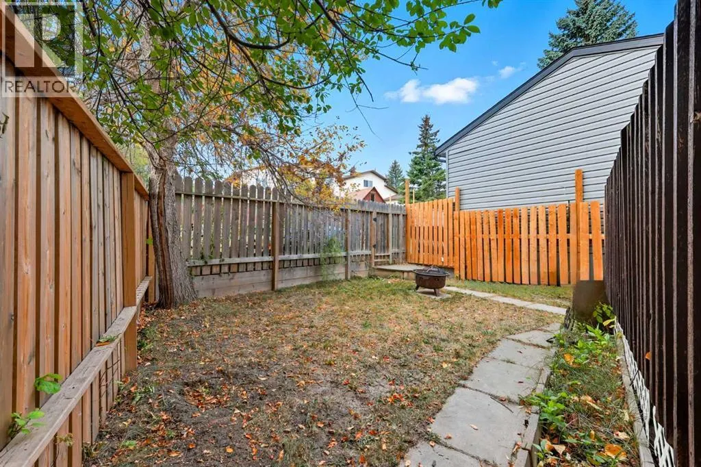 1137 Berkley Drive NW