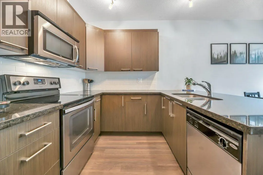 122, 300 Marina Drive