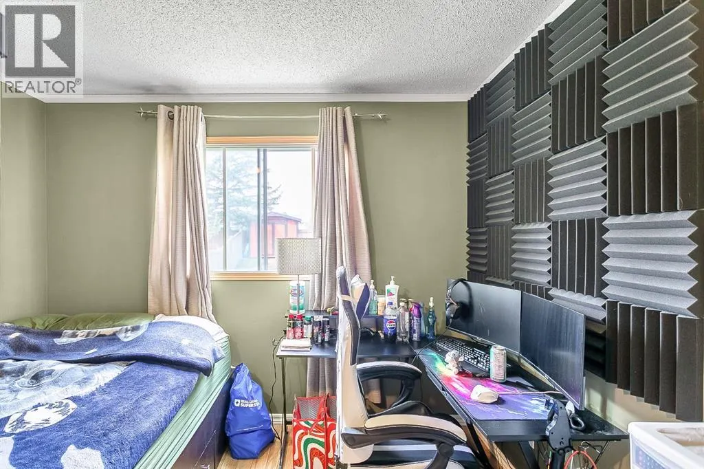 39 Edgeburn Crescent NW