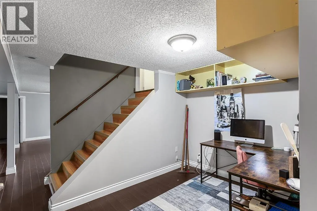 39 Edgeburn Crescent NW