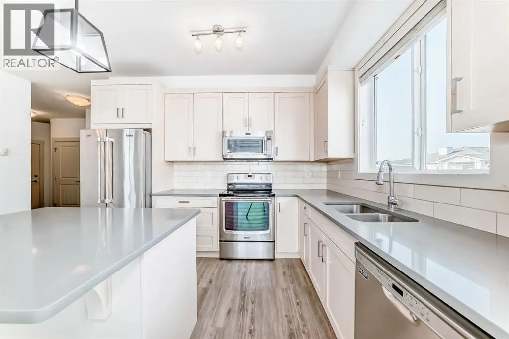3413, 522 Cranford Drive SE