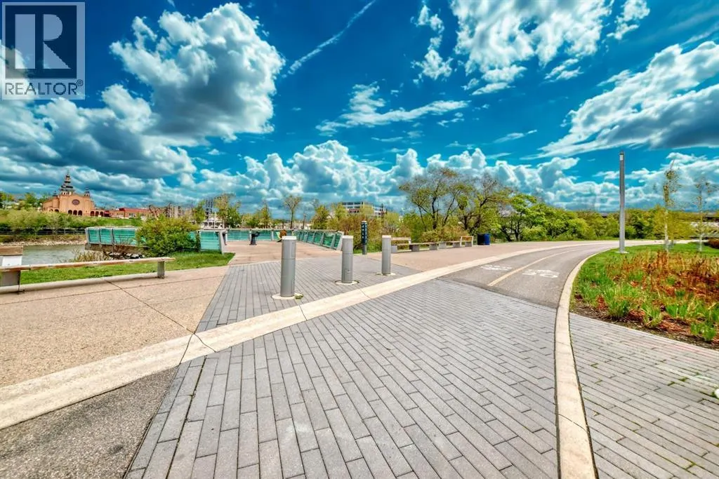 225, 333 Riverfront Avenue SE