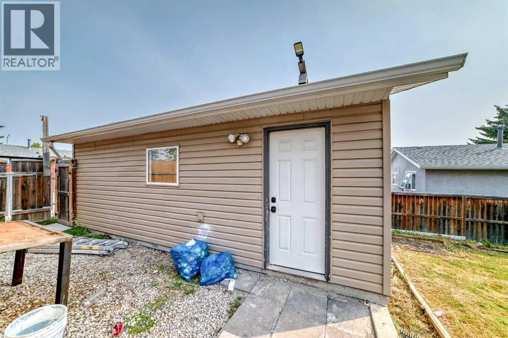 176 Pinecliff Way NE