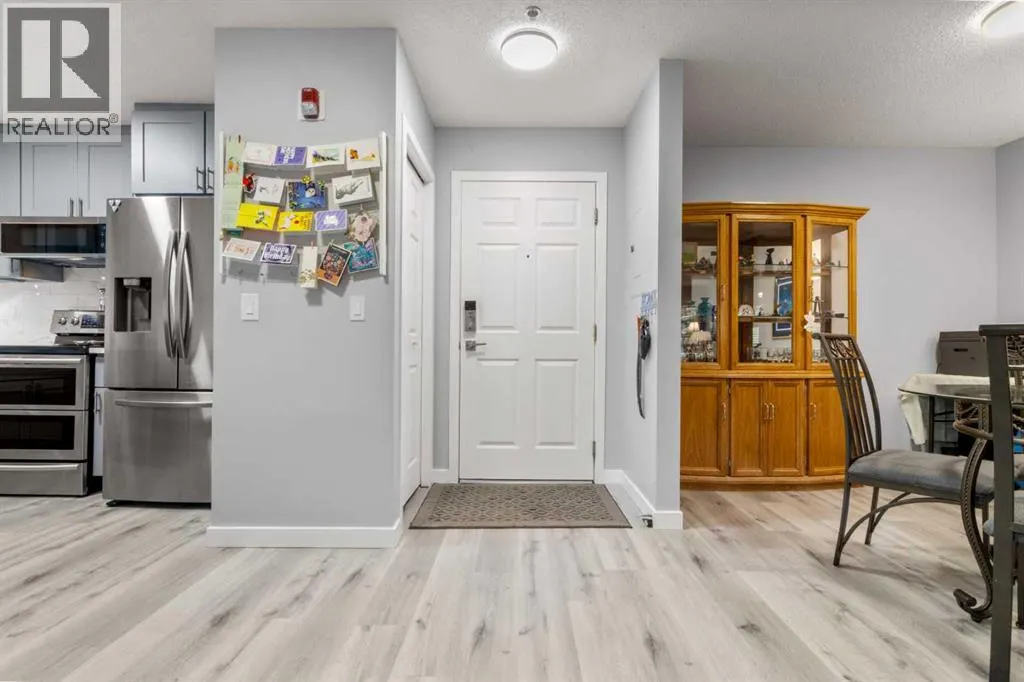 205, 7 Harvest Gold Manor NE