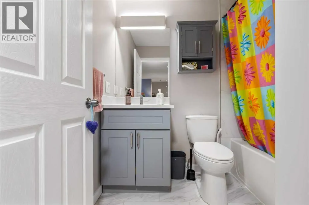 205, 7 Harvest Gold Manor NE