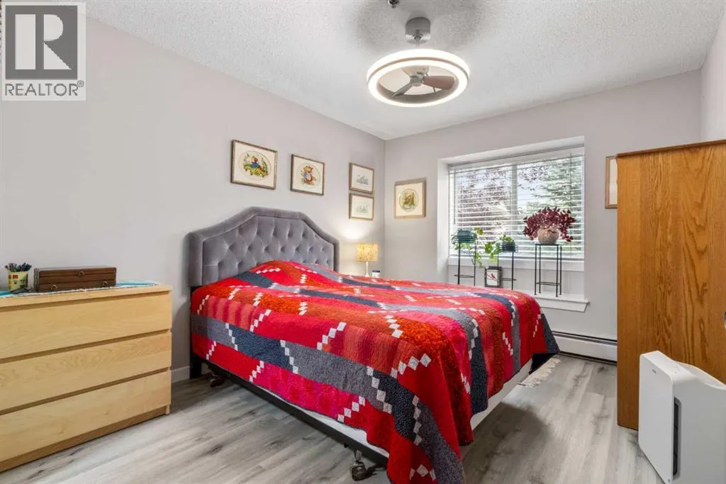 205, 7 Harvest Gold Manor NE