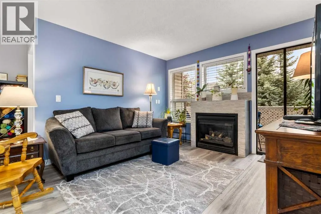 205, 7 Harvest Gold Manor NE