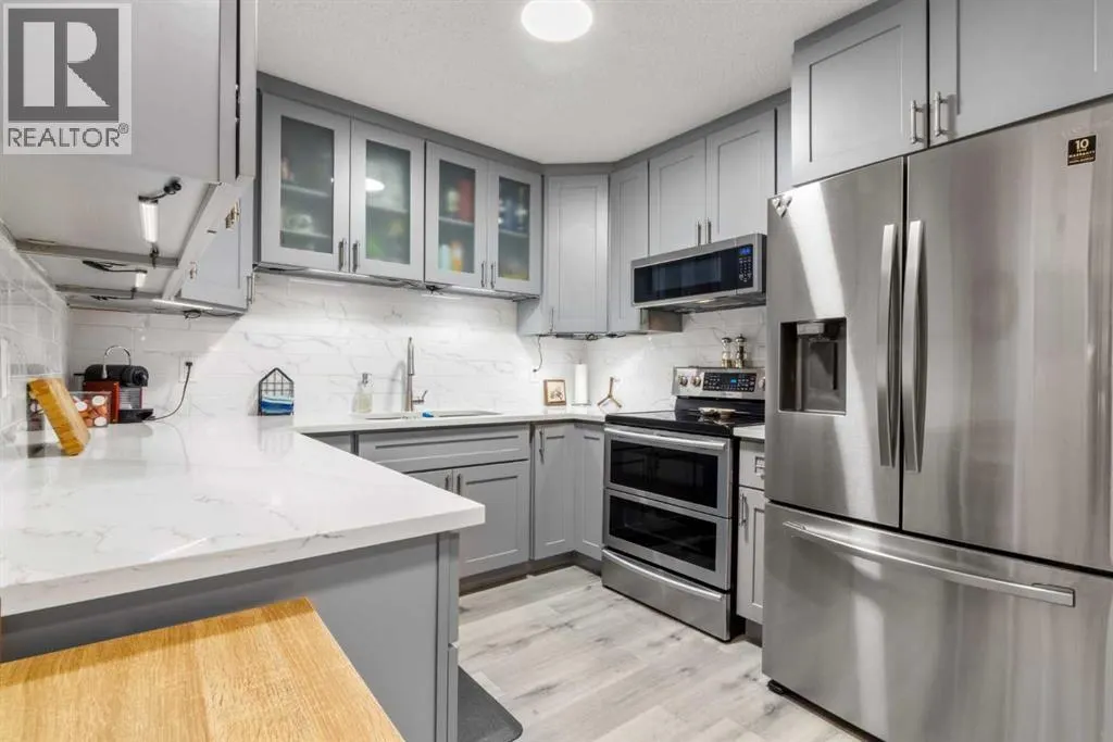 205, 7 Harvest Gold Manor NE