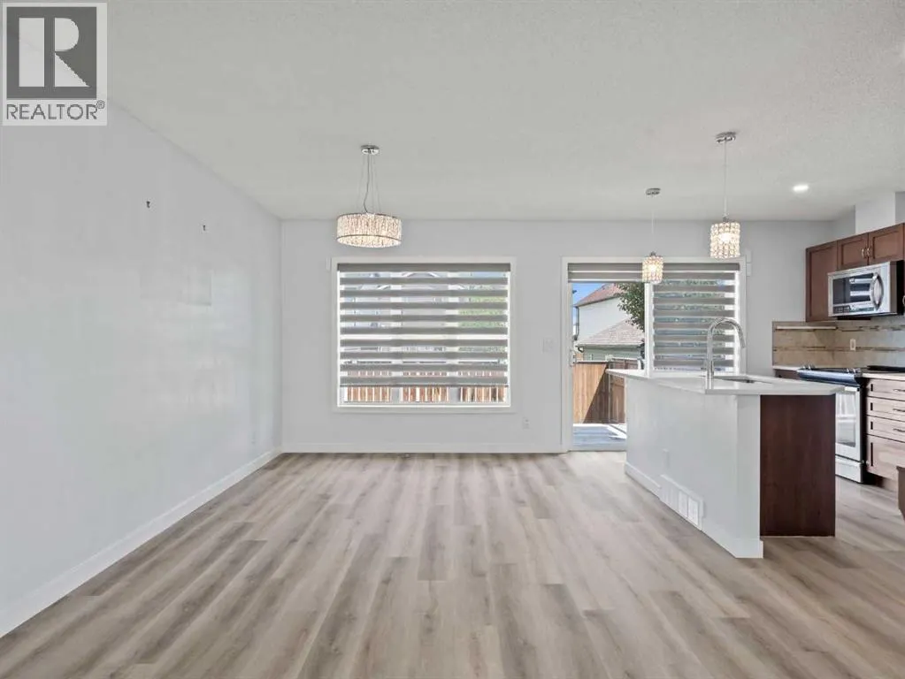 1322 New Brighton Park SE